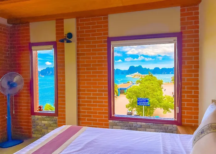 Hotel Canh Buom - Tuan Chau Hạ Long