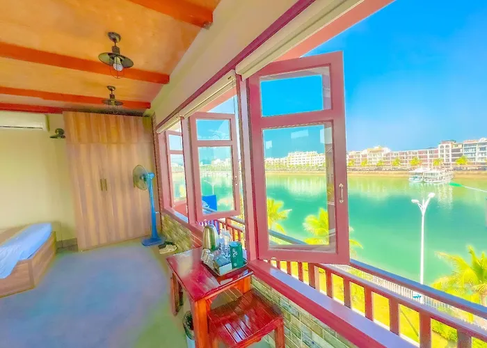 Canh Buom - Tuan Chau Hotel *